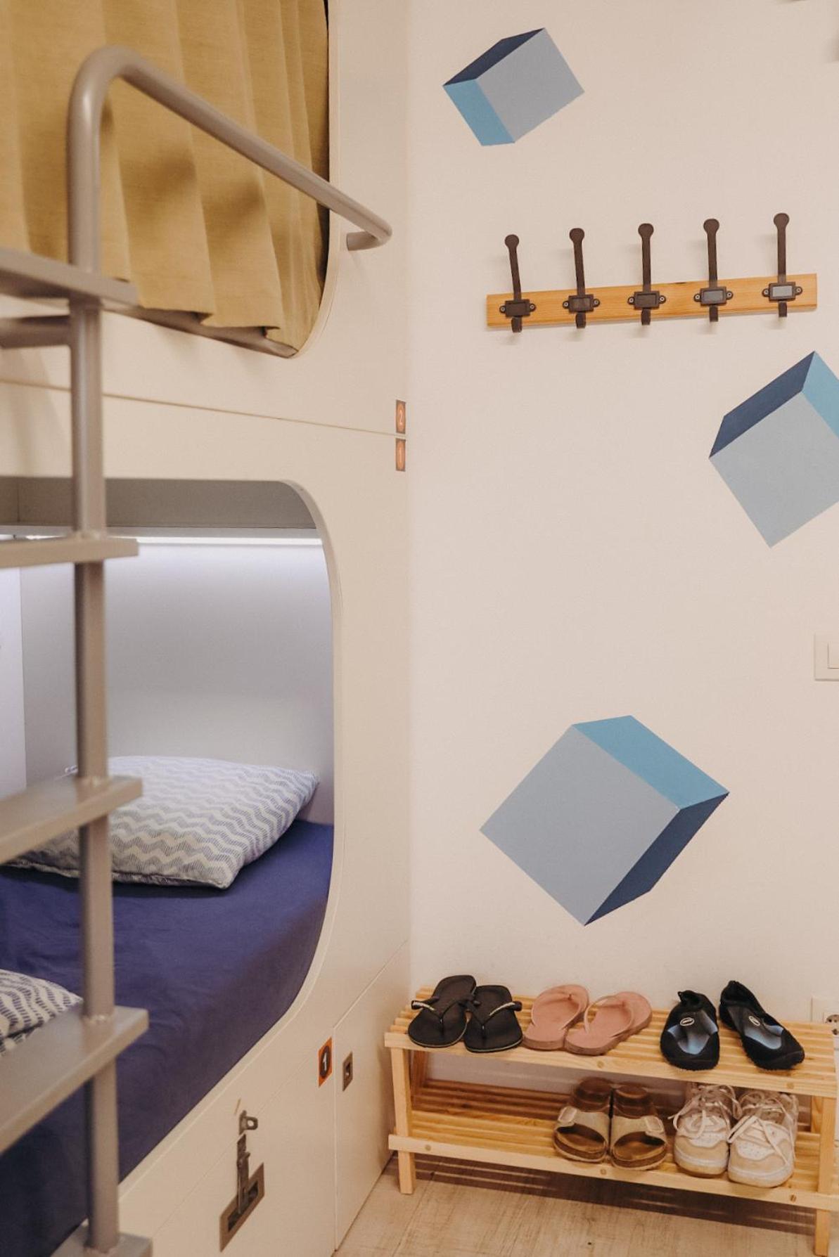 Onefam Ramblas Albergue Barcelona